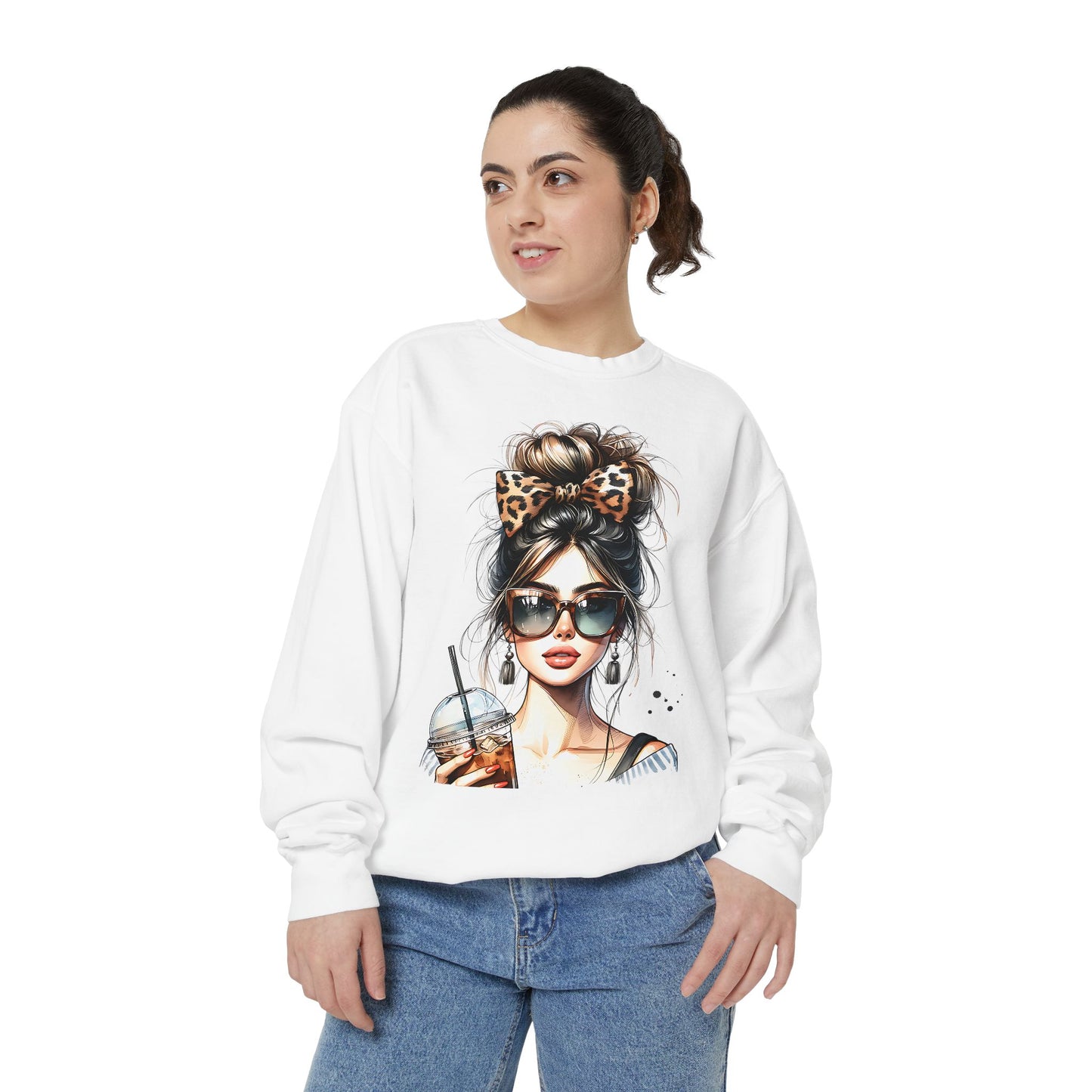 Fashionista Trendy Girl Coffee Sweatshirt for Women, Cozy Casual Wear, Gift for Fashion Lovers, Ideal for Everyday Style