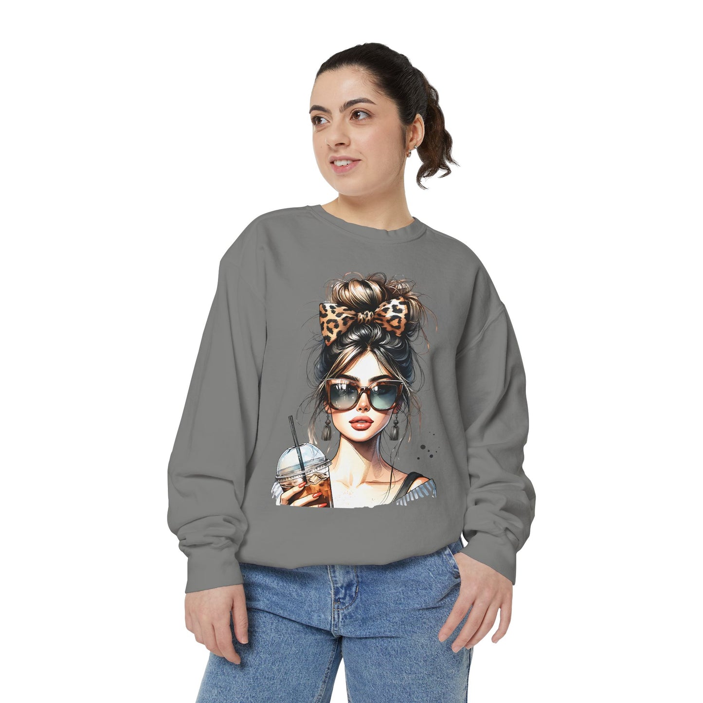 Fashionista Trendy Girl Coffee Sweatshirt for Women, Cozy Casual Wear, Gift for Fashion Lovers, Ideal for Everyday Style