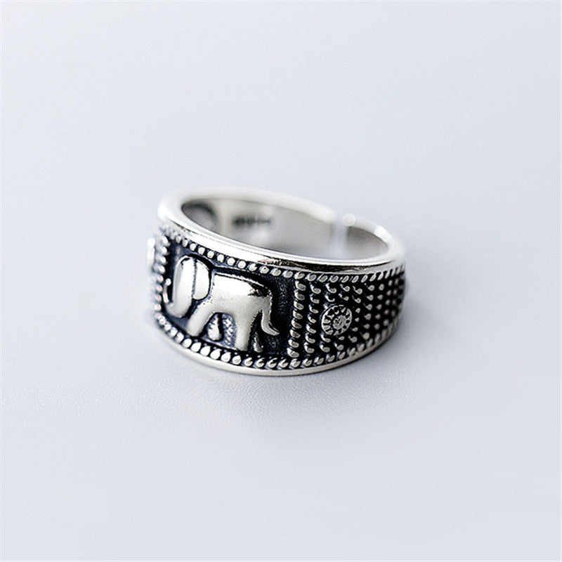 Vintage Thai Silver Distressed Elephant Ring